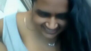 Chubby milf strips and masturbates in Bangla x video