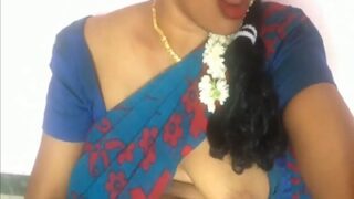 South Indian big boob desi aunty fingering in her pussy