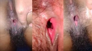 The horny milf shows her desi pussy on camera – Kamababa