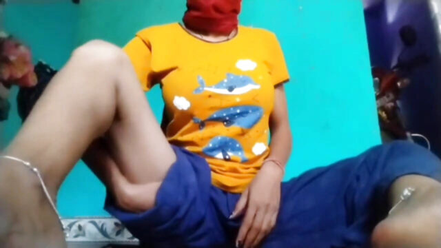 Indian beautifull girl doing fingering in home