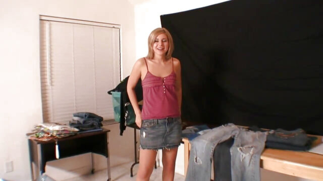 Hot blonde girl with a young and fresh body loves to take cocks!