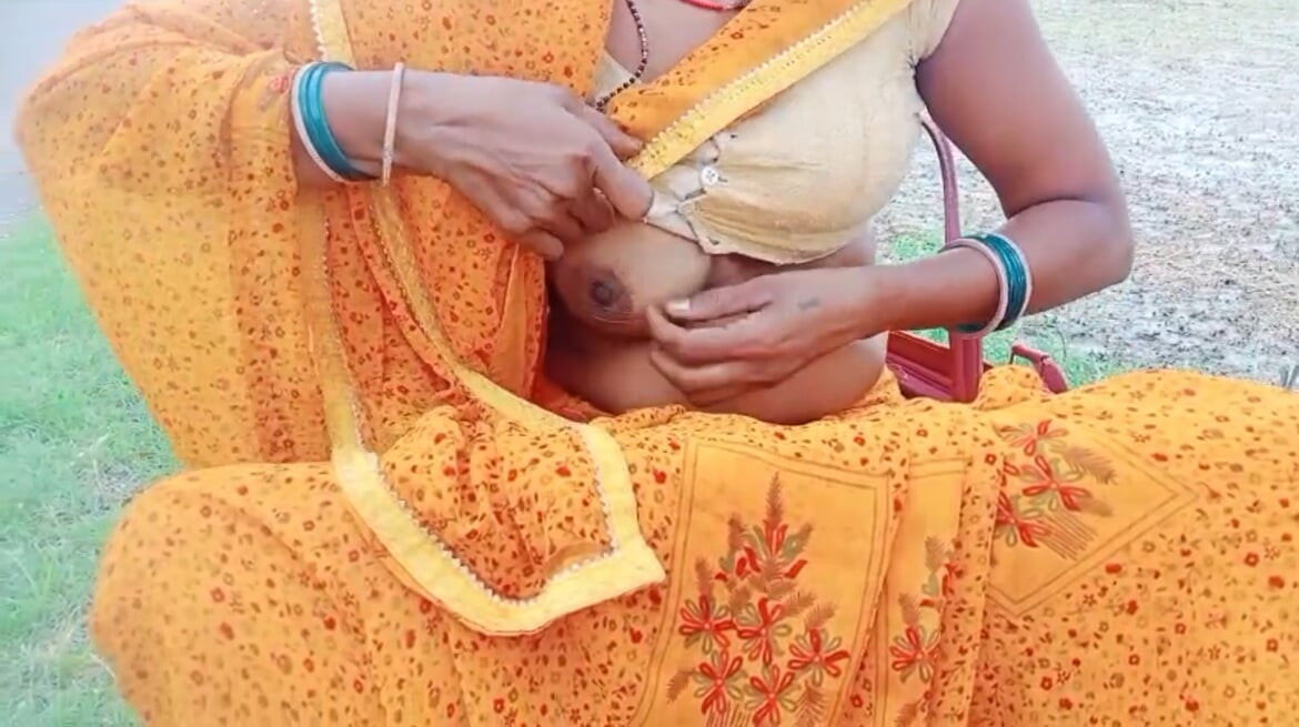Bhabhi coco cola: bhabhi ko coco cola pilakar chudai kiya | Bh…