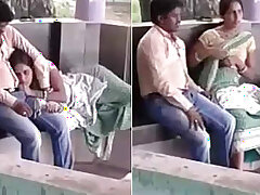 aunty with black lover bj n boobs play in park