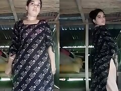 Beautiful Bangla Village Bhabi Showing