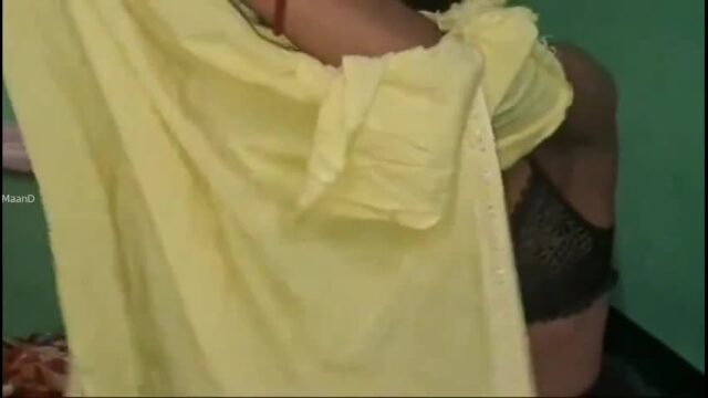 Desi Village couple fucking in home couple sex video