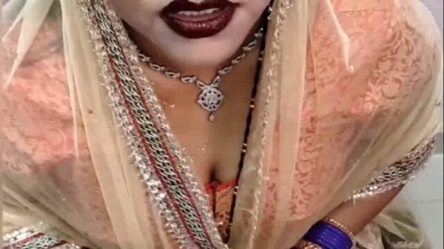 Desi Wife Fucked Freind Hard freind sex video