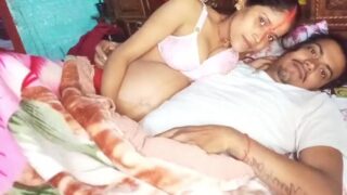 Indian hot bhabhi sucking