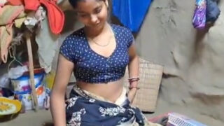 Desi Village sexy bhabhi riding POV Fuck