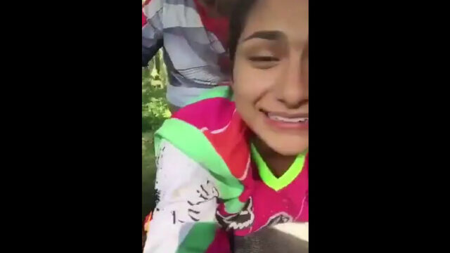 Desi Bhabi Fucking Doggy Style in Outdoor desi sex video