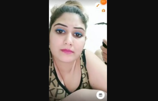 Tango MILF Anaya Chaudhary Bj and Riding Cock on Live
