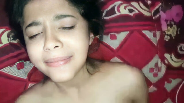 Desi cute gf fucked hard sexy moaning boyfriend says expression dho desi sex video