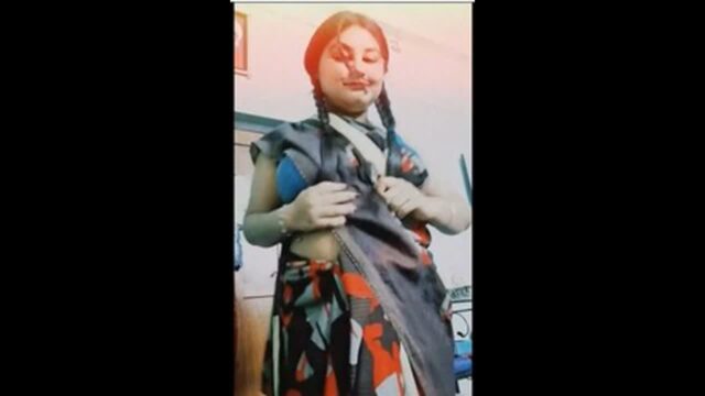 Punjabi Bhabi Showing Boobs to lover boobs sex video