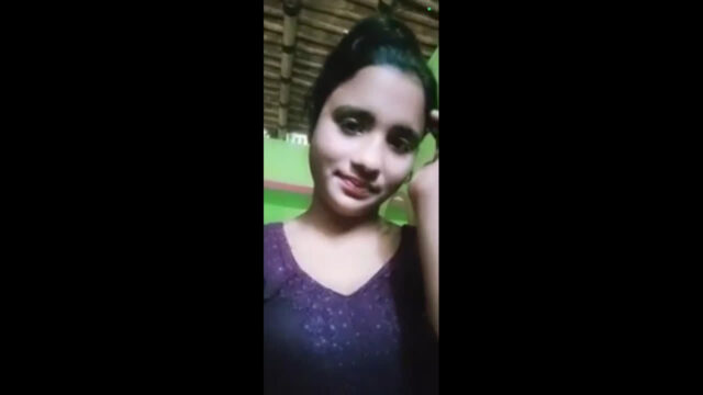 Big Booby Village Girlfriend Showing Nude And Fingering On Vc nude sex video