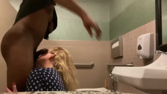 Cheating Wife Can’t Resist Rimming Her Personal Bull at Hotel Hookups