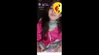 Pretty Queen Of Heart Snapchat Influencer aka Dairy Milk Boobs Show on Chamet Live