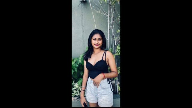 Sexy Gf Showing and Fingering Videos showing sex video