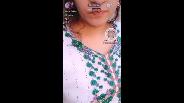 Noor Zahra Showing Boobs & Getting Sucked in Lesbian PREMIUM Tango Live Full Clip
