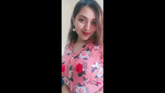 Beautiful Sexy Gf Showing showing sex video