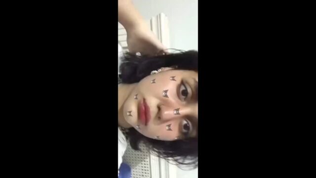 Beautiful Gf Showing Boobies showing sex video