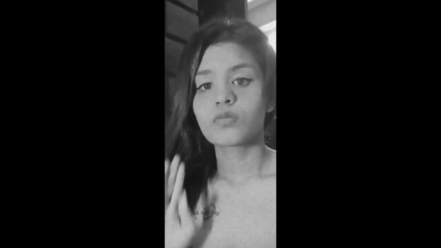 Desi Horny Gf Showing showing sex video