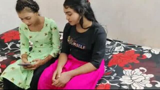 Lucky Guy fucking GF nd her sister girlfriend sex video