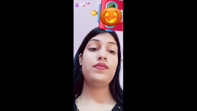 Beautiful Aafat Show Big Boobs on Chamet Live With face live sex video