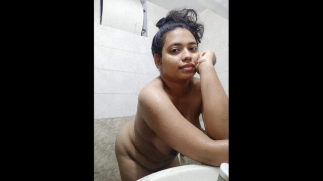 Horny Chubby GF Giving BJ And Fucked By BF 3 Clip giving sex video