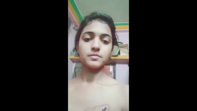 Hot Babe Showing Nude For BF nude sex video