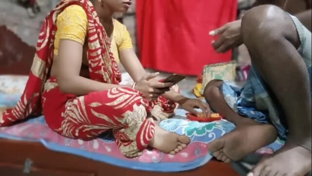 West Bengal Desi Wife Riya is Fucking desi sex video