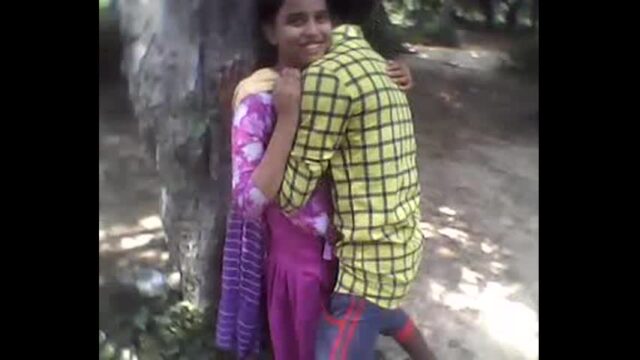 Village Lovers having sex in jungle having sex video