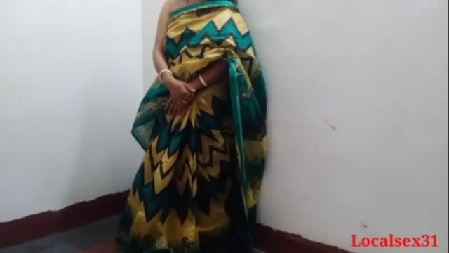 Telugu aunty loves standing penetration