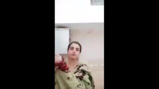 PAKISTANI SABINA DILDO IN BATHROOM