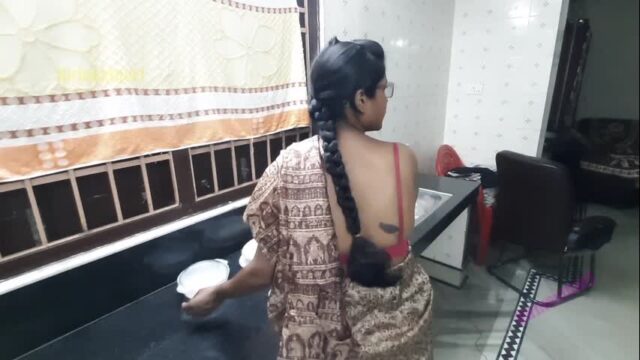 Indian Bhabi Fucked when her Husband was Not at Home – Indian Bengali Wife bengali sex video