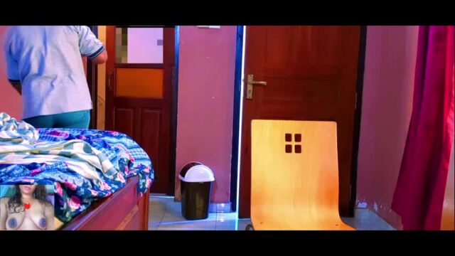 Hotel Manager Has Sex With Room Cleaner