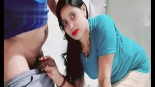 Gujju aunty unseen romance clip