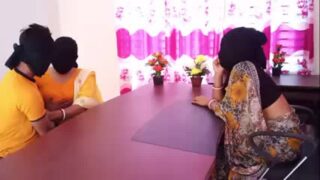 devi aunty & kirubha aunty in saree enjoying young manager in office