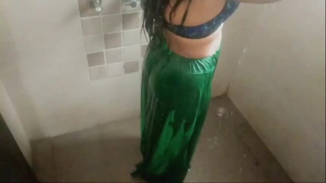 Desi Aunty Fucked In Bathroom desi sex video