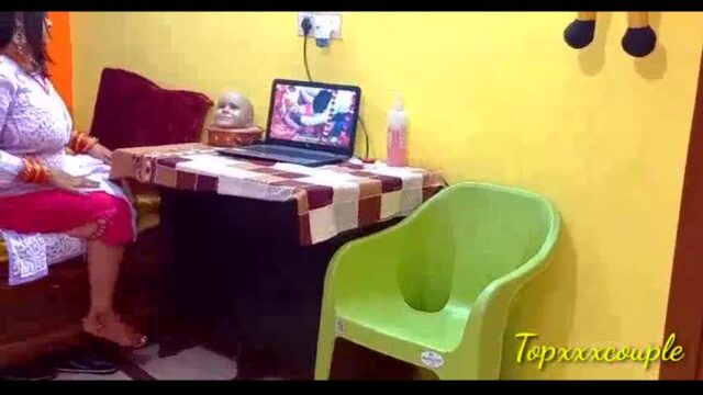 Chubby Bhabhi Fucked And Creampie chubby sex video
