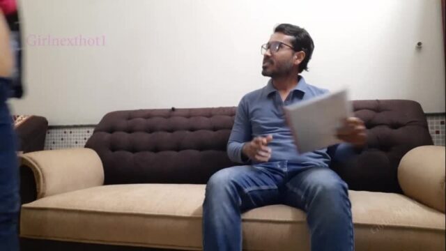 Bengali Secretary is Happy to Fucked by Her Office Boss – Hindi Dirty Sex Video