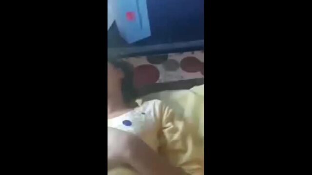 Beauty Teen GF with shaved pussy fucked girlfriend sex video