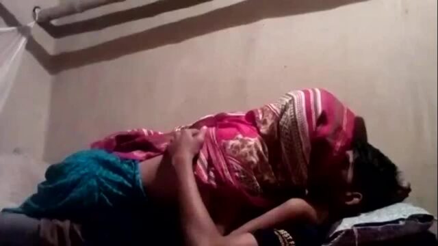 Bangladeshi Lovers Scripted bengali sex video