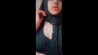 Bangladeshi Beautiful Short Hair Girl Blowjob Part 1