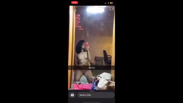 Sexy Babe Showing Naked Body on Snapchat nude sex video