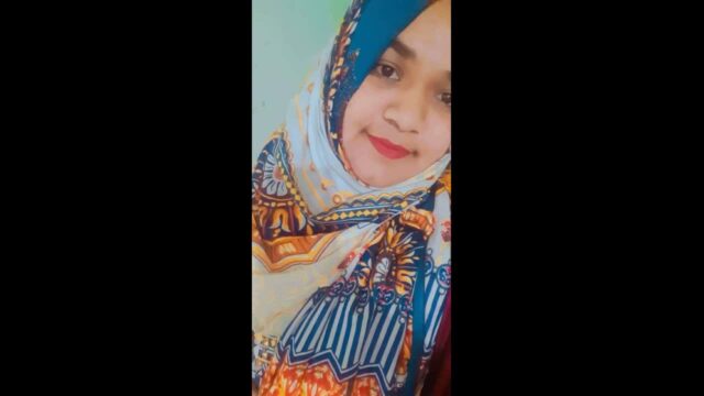 Chubby GF Showing Boobs showing sex video