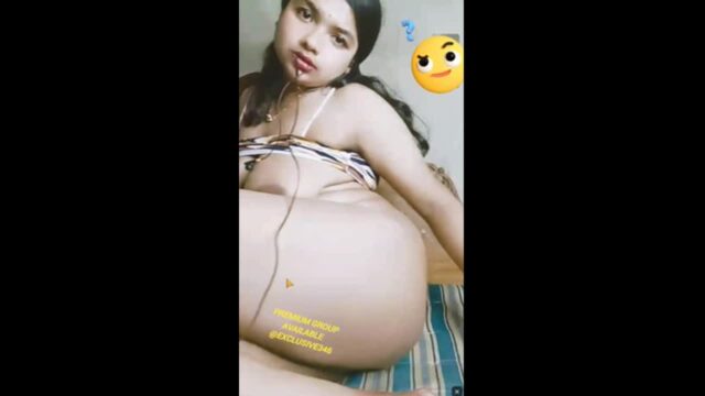 Chubby Bangla Girl Yummyyy Tits and Pussy on Chamet Live bangla sex video