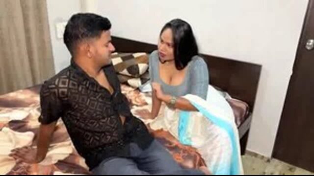 Houseowner Aunty Fucking tenant at home houseowner sex video