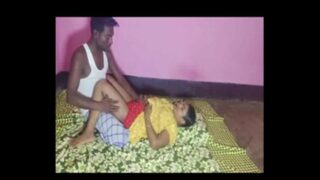 Bhabhi fucked lover in daytime