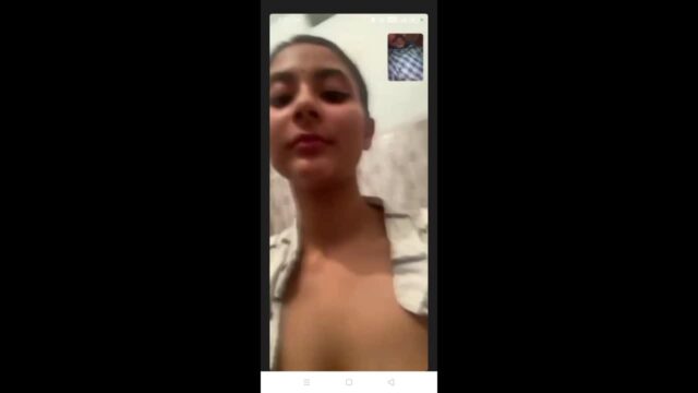 Beautiful Horny Girl Showing Her BestFriend showing sex video