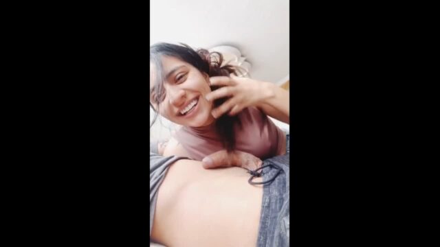 Horny Girlfriend Giving Deep Blowjob And Kissing giving sex video