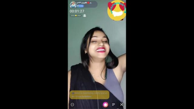 Apki Jan Chamet Girl Showing Boobs and Ass on Live live sex video